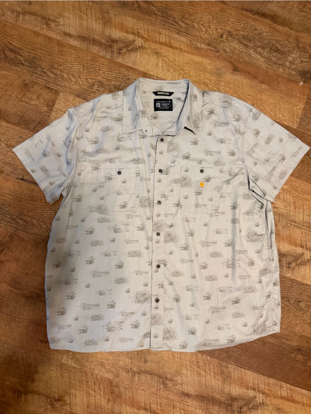 Light Gray Short Sleeve Button-Up Shirt with Subtle Print 3XL EUC